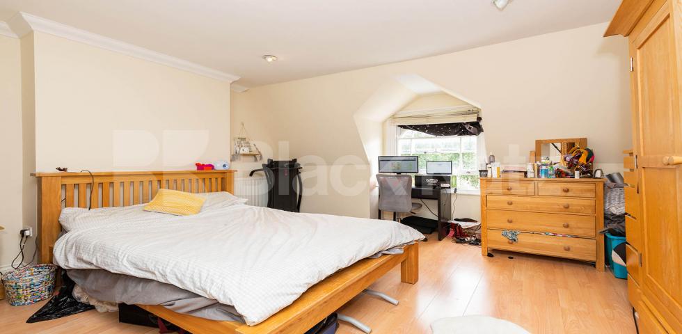 			Beautiful Property !, 1 Bedroom, 1 bath, 1 reception Flat			 Weston Park, CROUCH END